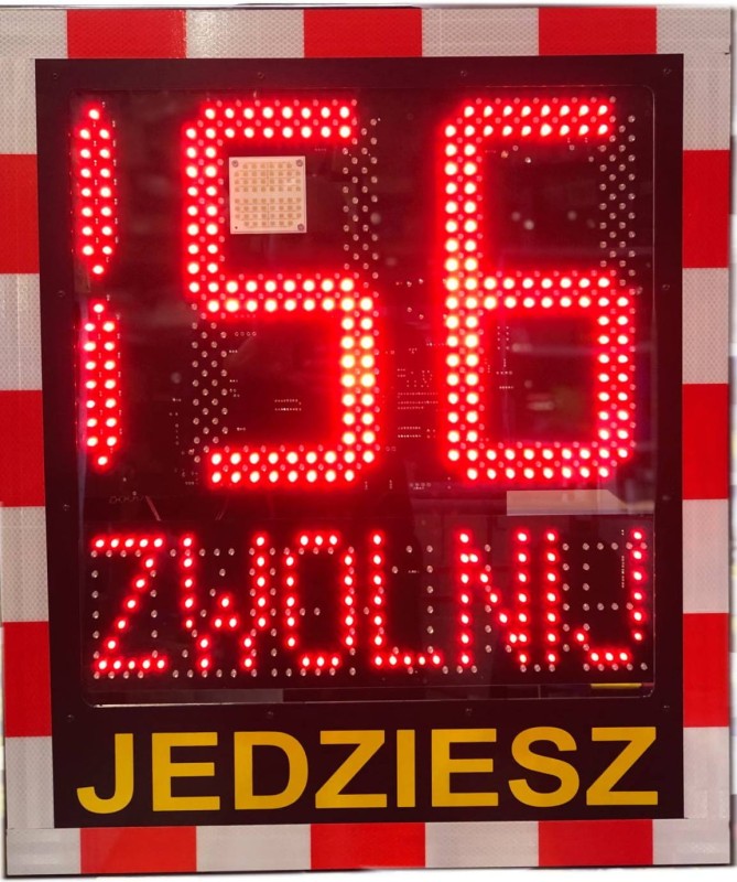6715